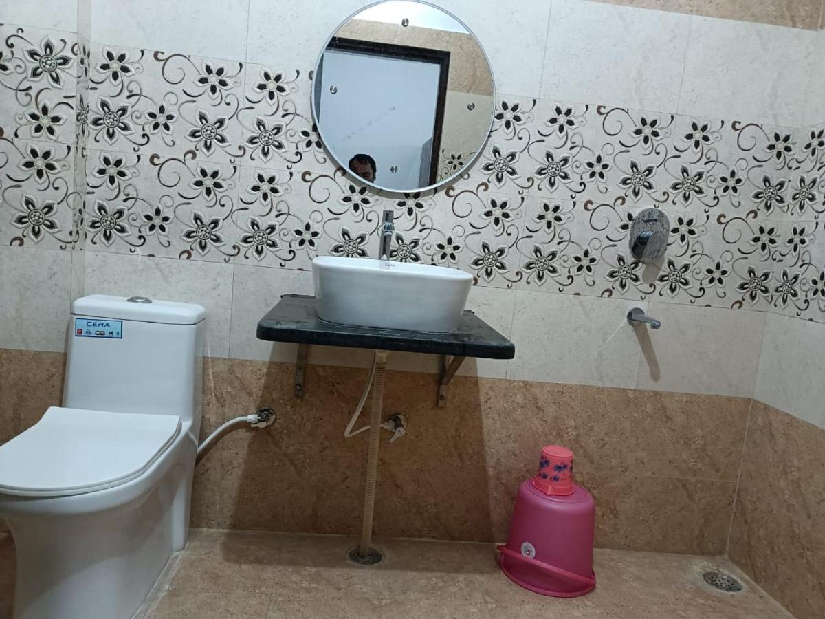 Shivalik Residency - Hotel & Banquet Hall Bara Banki Bagian luar foto